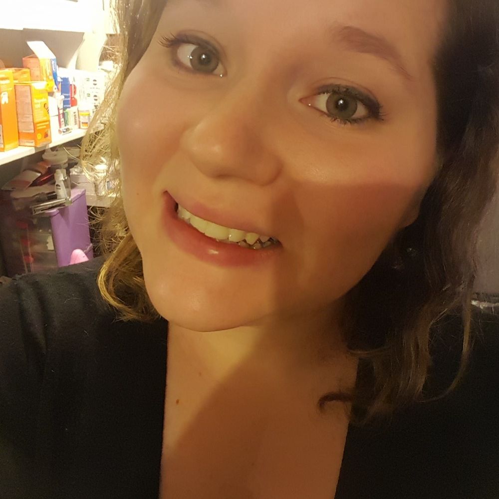 Meet your Posher, Ashley